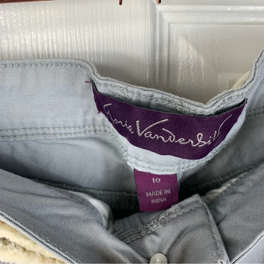 Gloria Vanderbilt Marisa Belted Shorts Gray Size 10 - Picture 3 of 4